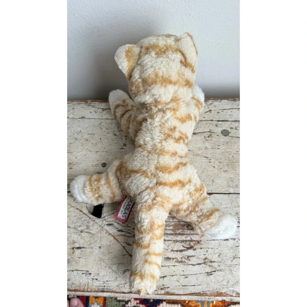 Douglas cuddle toy